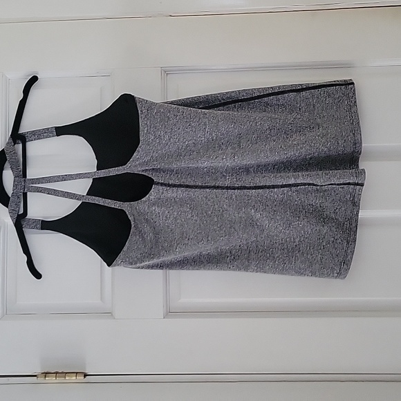 GAP Fit Workout Tank - Picture 2 of 4